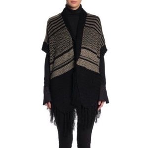 New Vertigo Fringe Kimono Allover Print Wrap